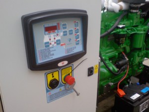 Automatisk kraftomkopplare med övervakningspanel för reservelverk 12kVA
